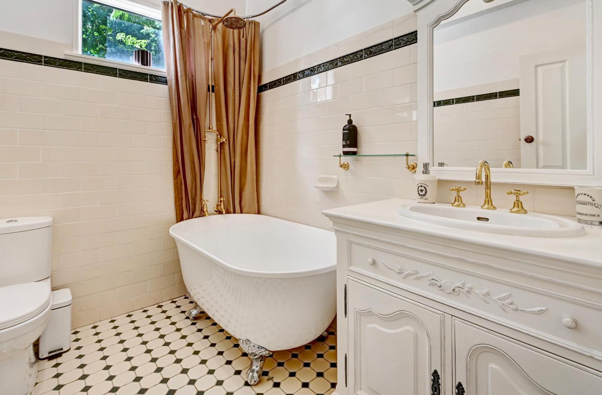 Prince Street Cottage - 1890'S Edwardian Gem Orange Exterior photo